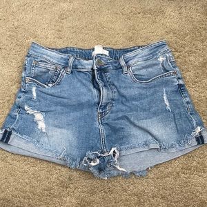 Relaxed denim shorts